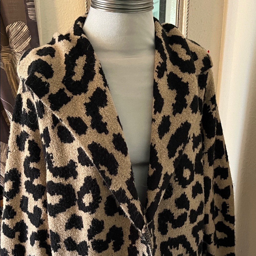Torrid Brown & Black Animal Print “Coatigan” Long Cardigan Sweater Size 1 - Picture 2 of 7